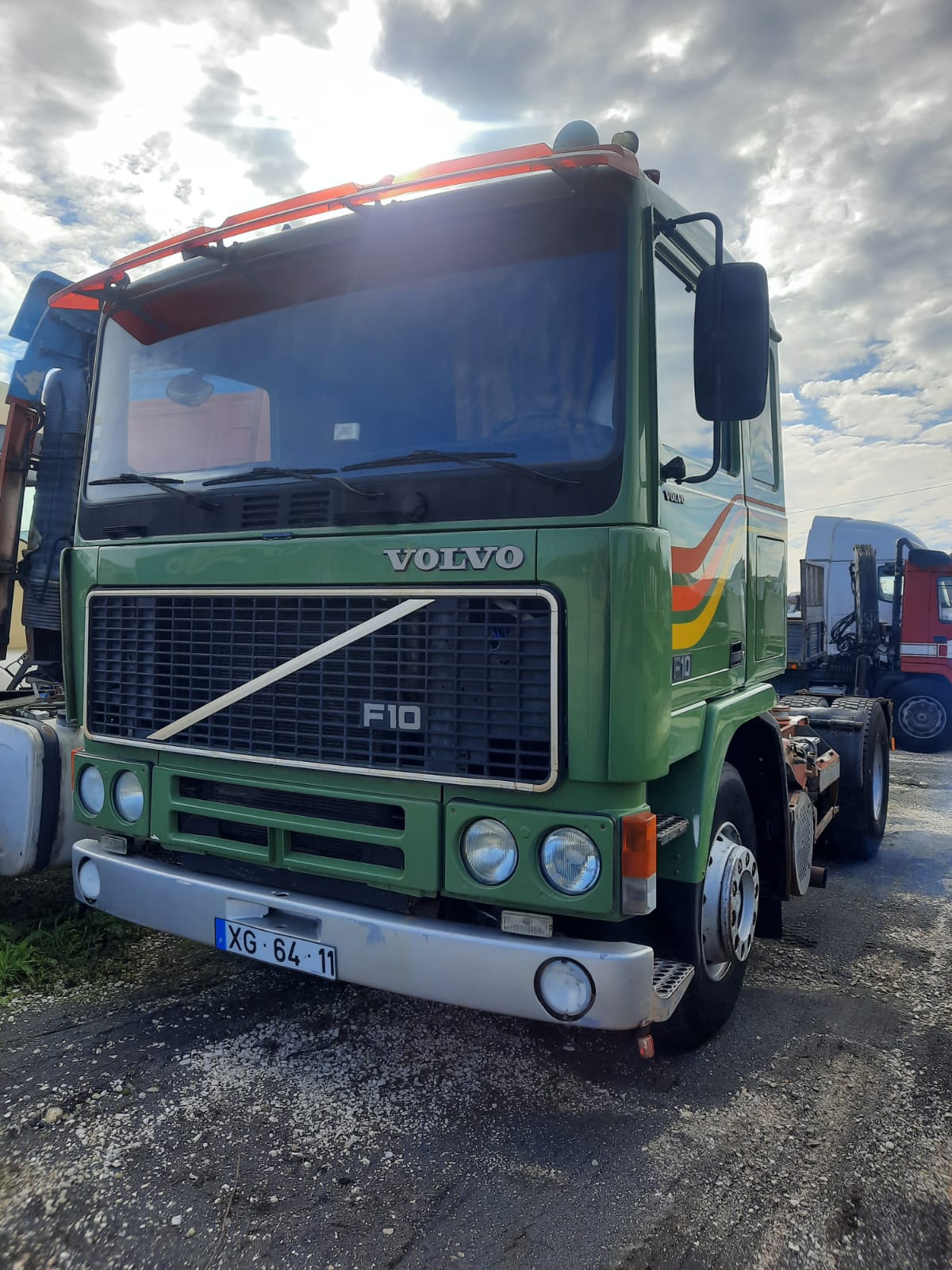Volvo F10 - Ano 1988